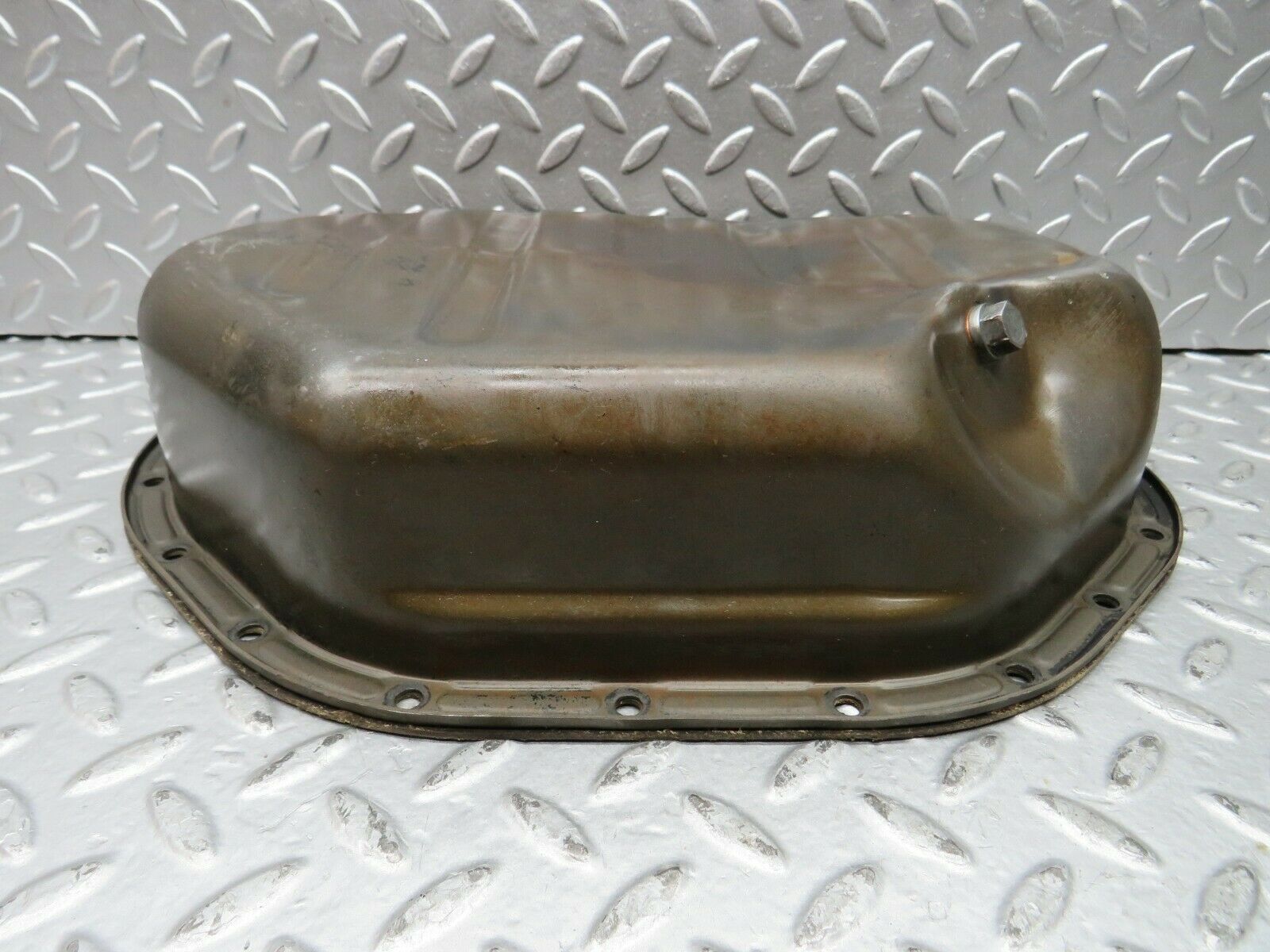 22227 Mercedes-Benz S123 280TE Wagon Oil Pan Oil Sump