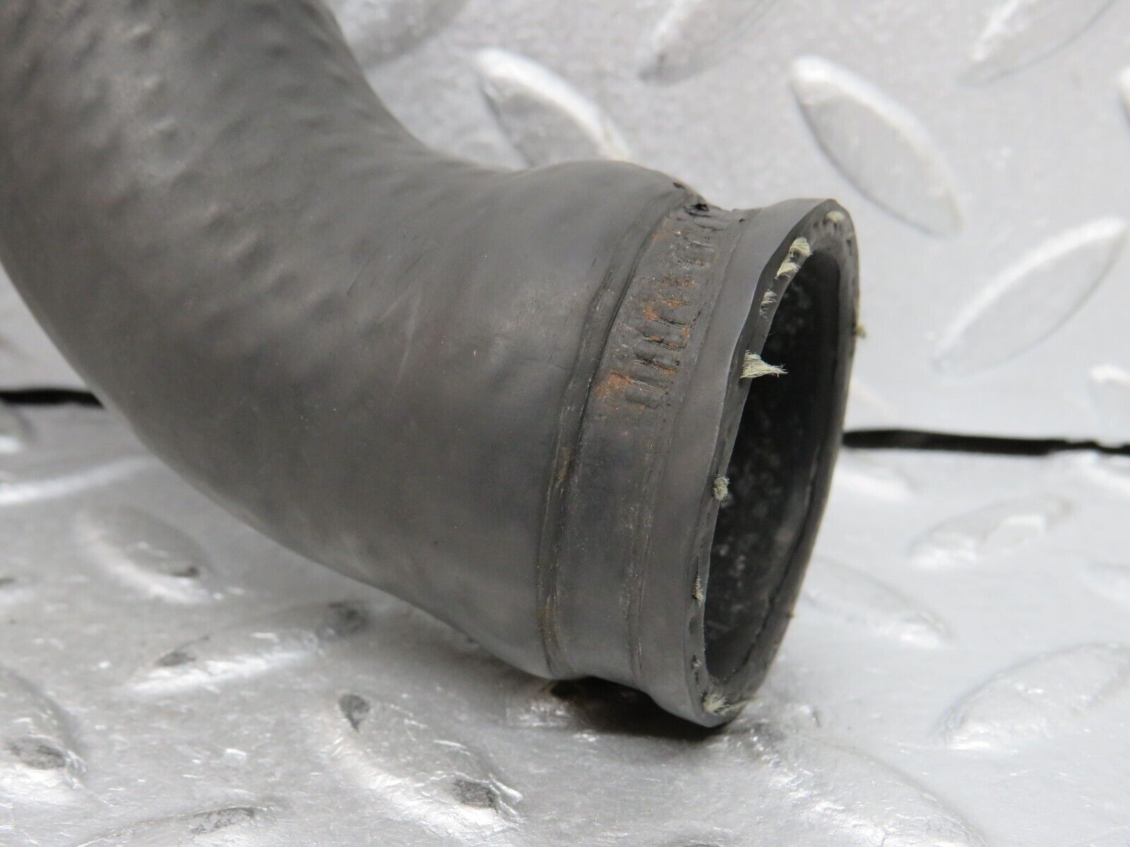 37759 Mercedes-Benz A124 320E Cabriolet Coolant Hose Pipe 1245019482