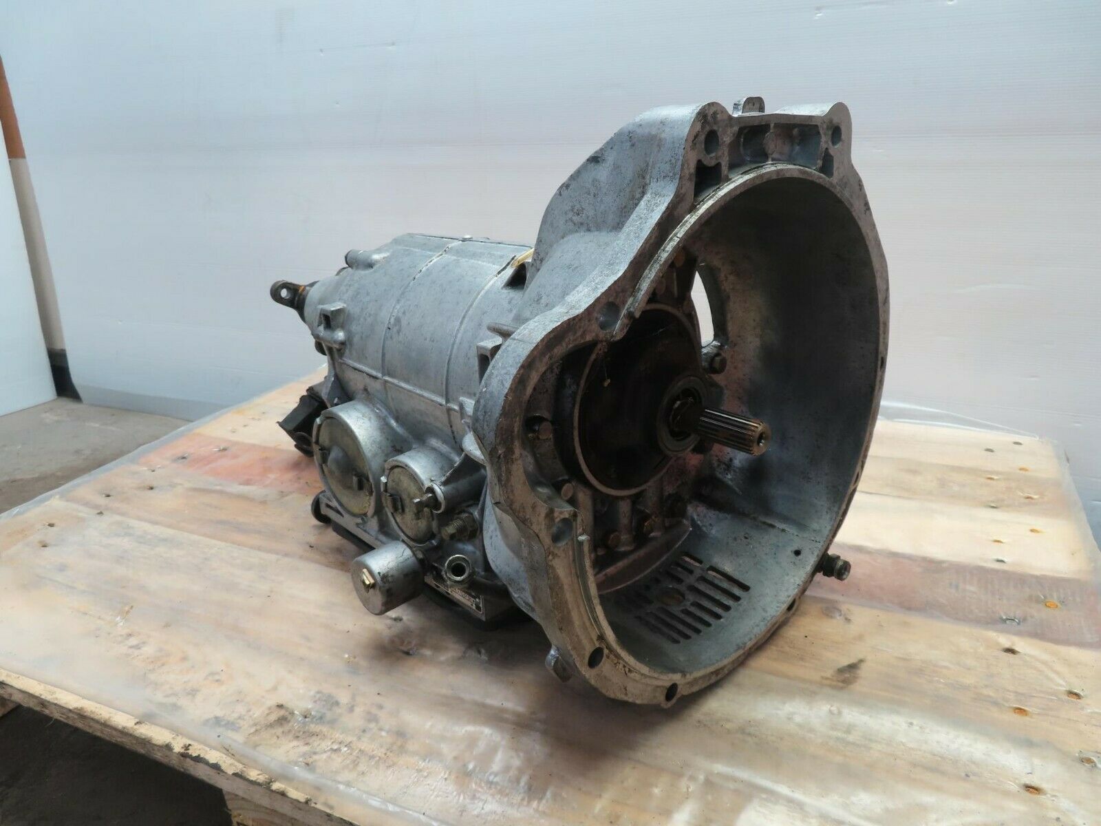 8629 Mercedes-Benz W115 Automatic Gearbox 1152712601 1142700101