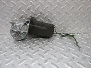 37420 Mercedes-Benz W109 300SEL Rear Left Window Regulator Motor Bosch 0132001101