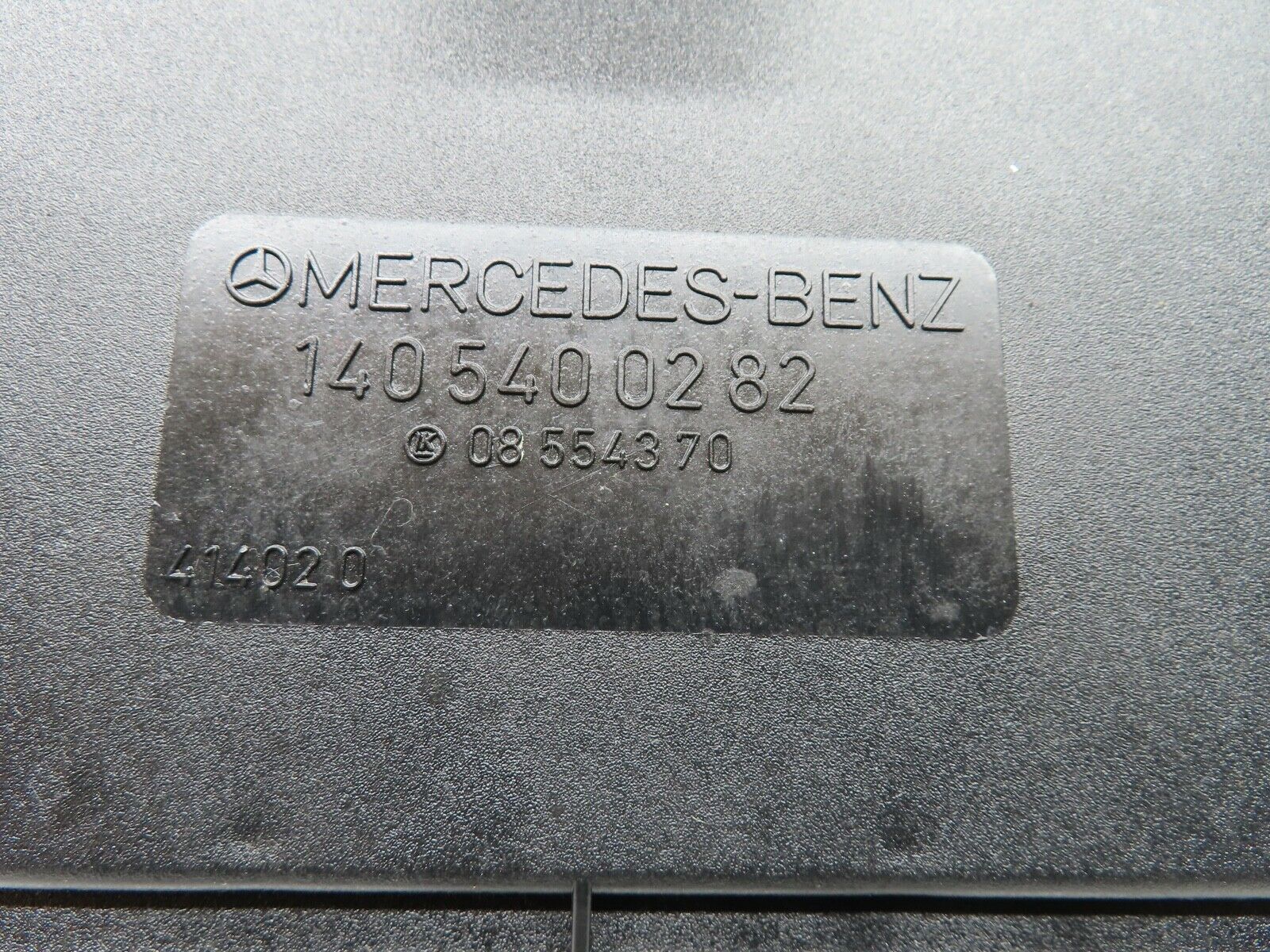 19684 Mercedes-Benz C140 CL420 Coupe Fuse Box Lid 1405450173