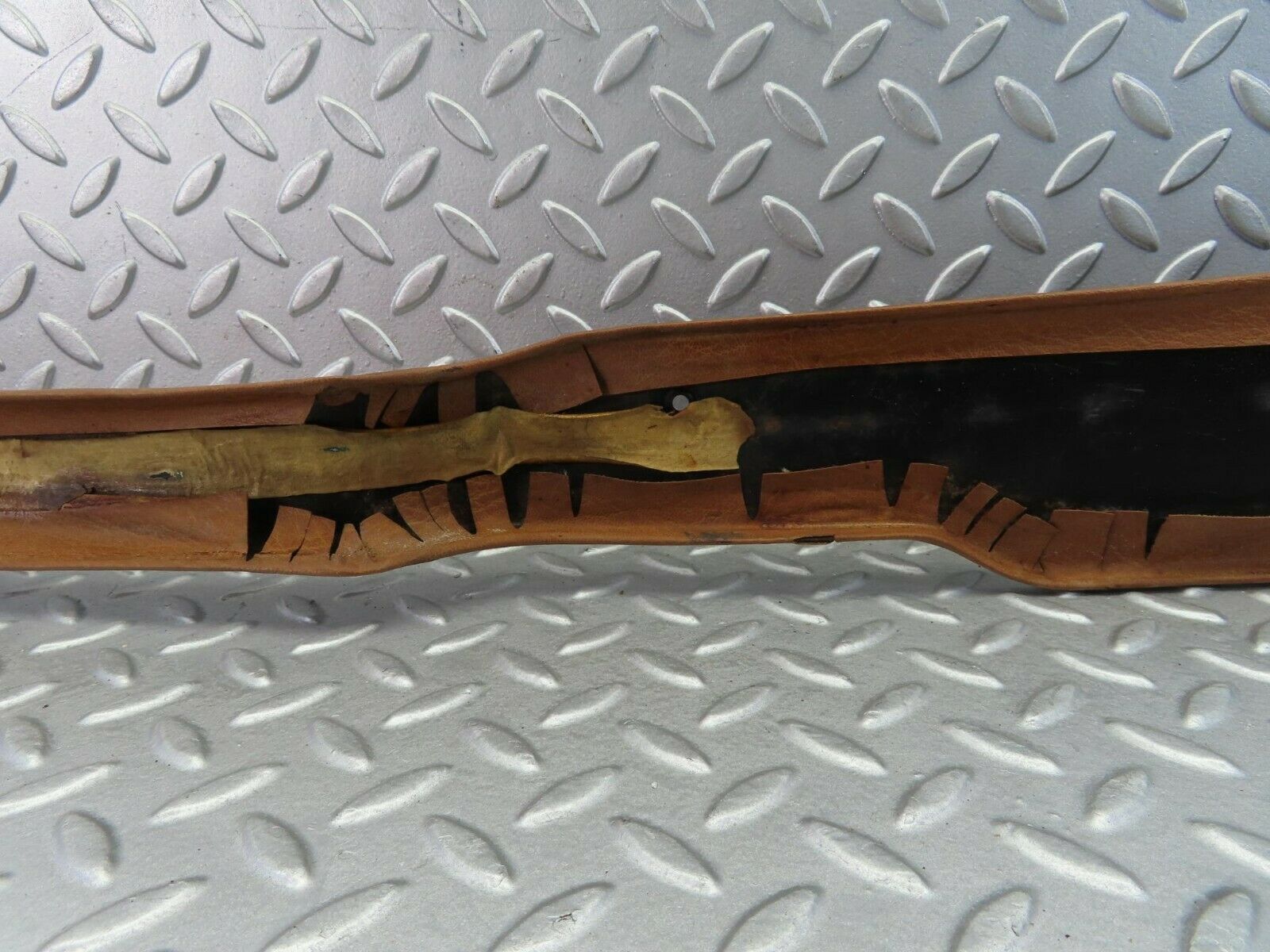 7974 Mercedes-Benz W115 220D B Pillar Cover Left Side