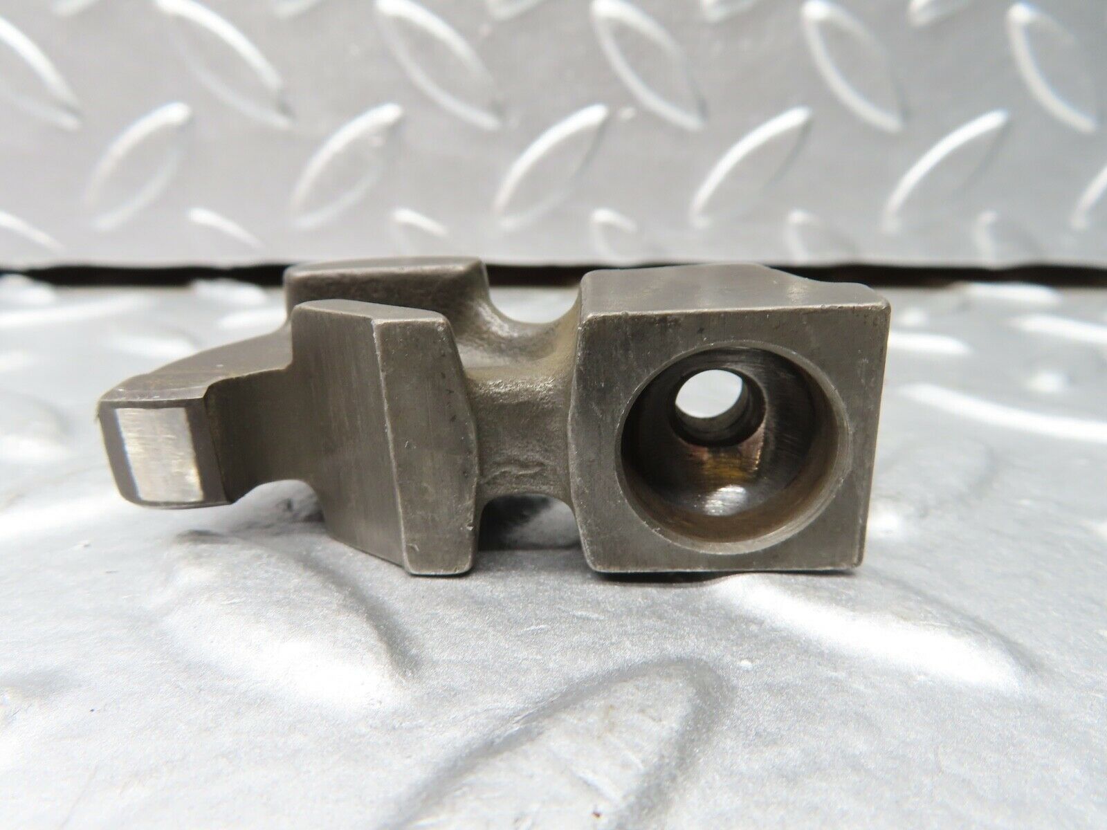 20714 Mercedes-Benz R107 450SL Valve Rocker Arm With Retaining Spring