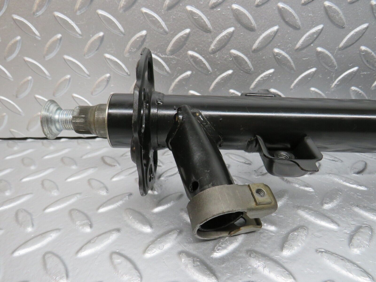 31663 Mercedes-Benz W201 190LE 1.8L Steering Column