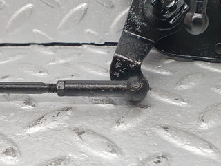 41233 Mercedes-Benz W126 300SE Throttle Linkage