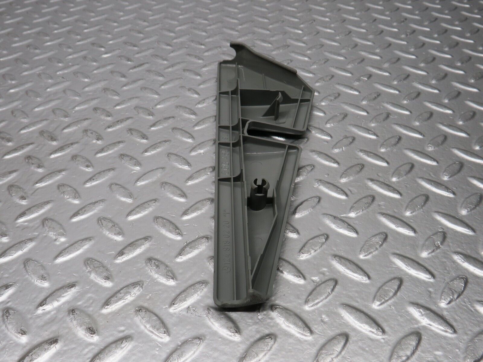 30451 Mercedes-Benz W124 230E Front Right Driver Seat Trim Grey 1249190220