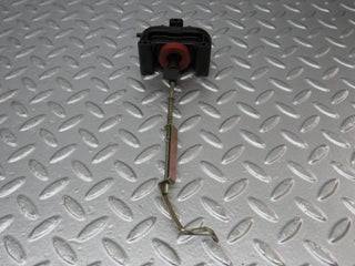 34333 Mercedes-Benz C126 380SEC Coupe Trunk Lock Vacuum Actuator