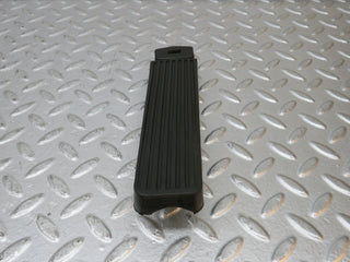 W124 Wagon accelerator pedal with rubber used OEM