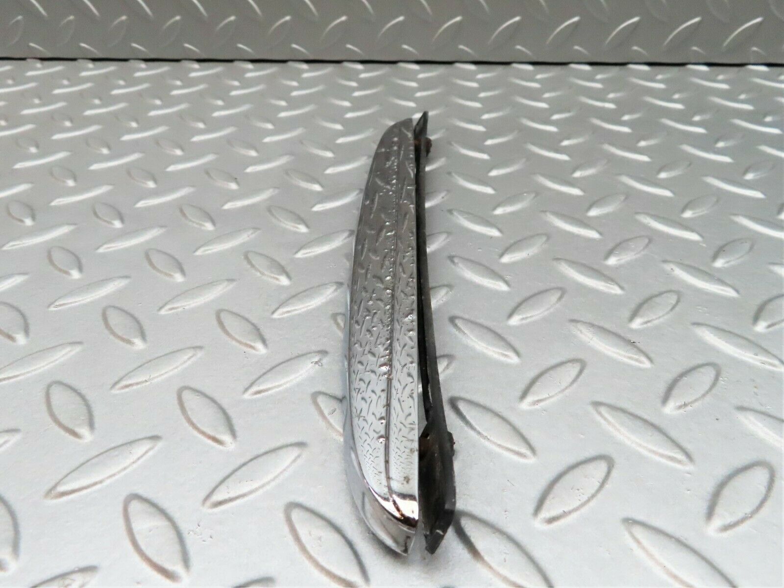 3413 Mercedes-Benz W108 280SE Boot Lid Trunk Lid Chrome Handle