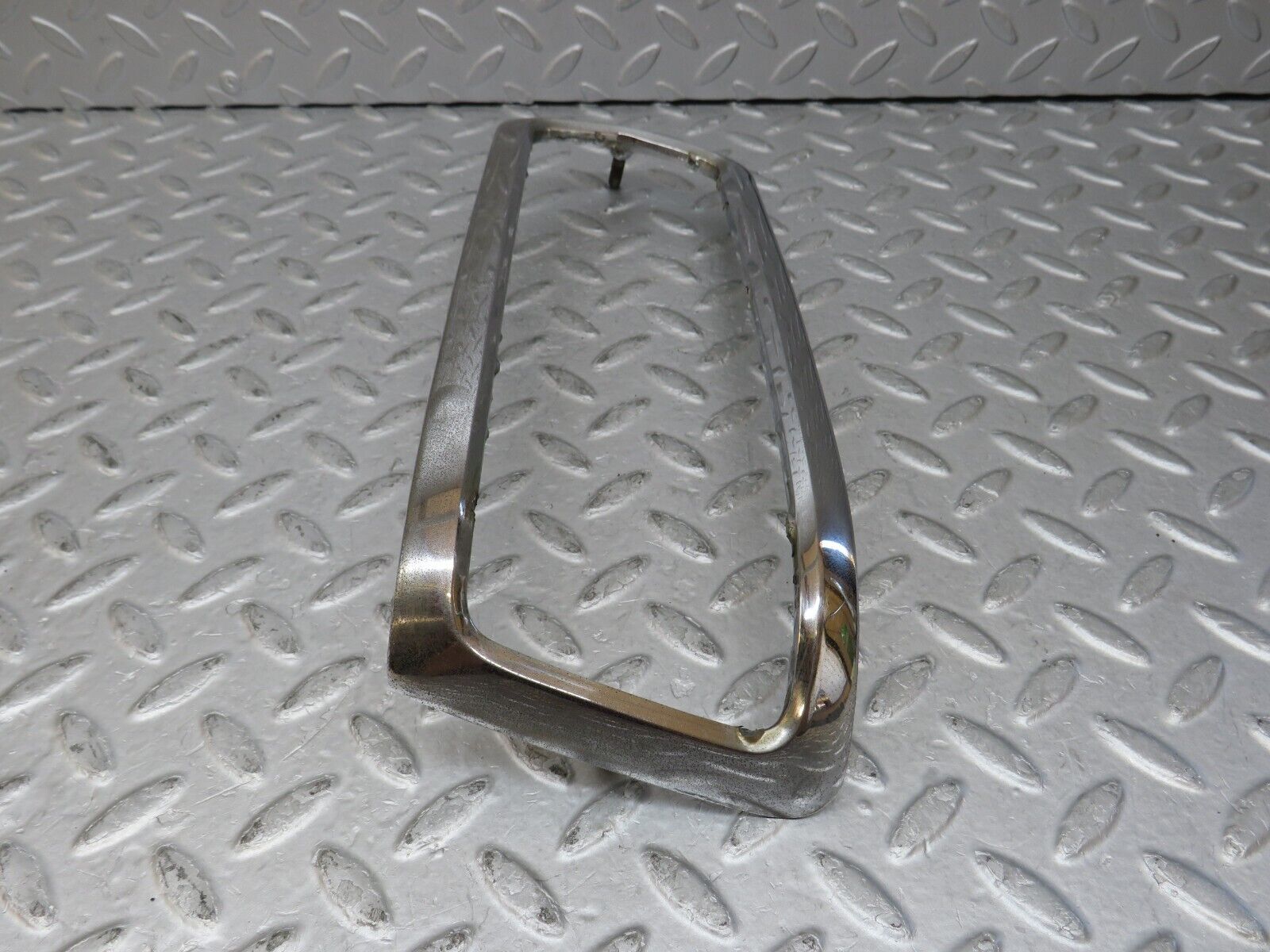35751 Mercedes-Benz W108 Tail Light Chrome Frame Left 1088260159