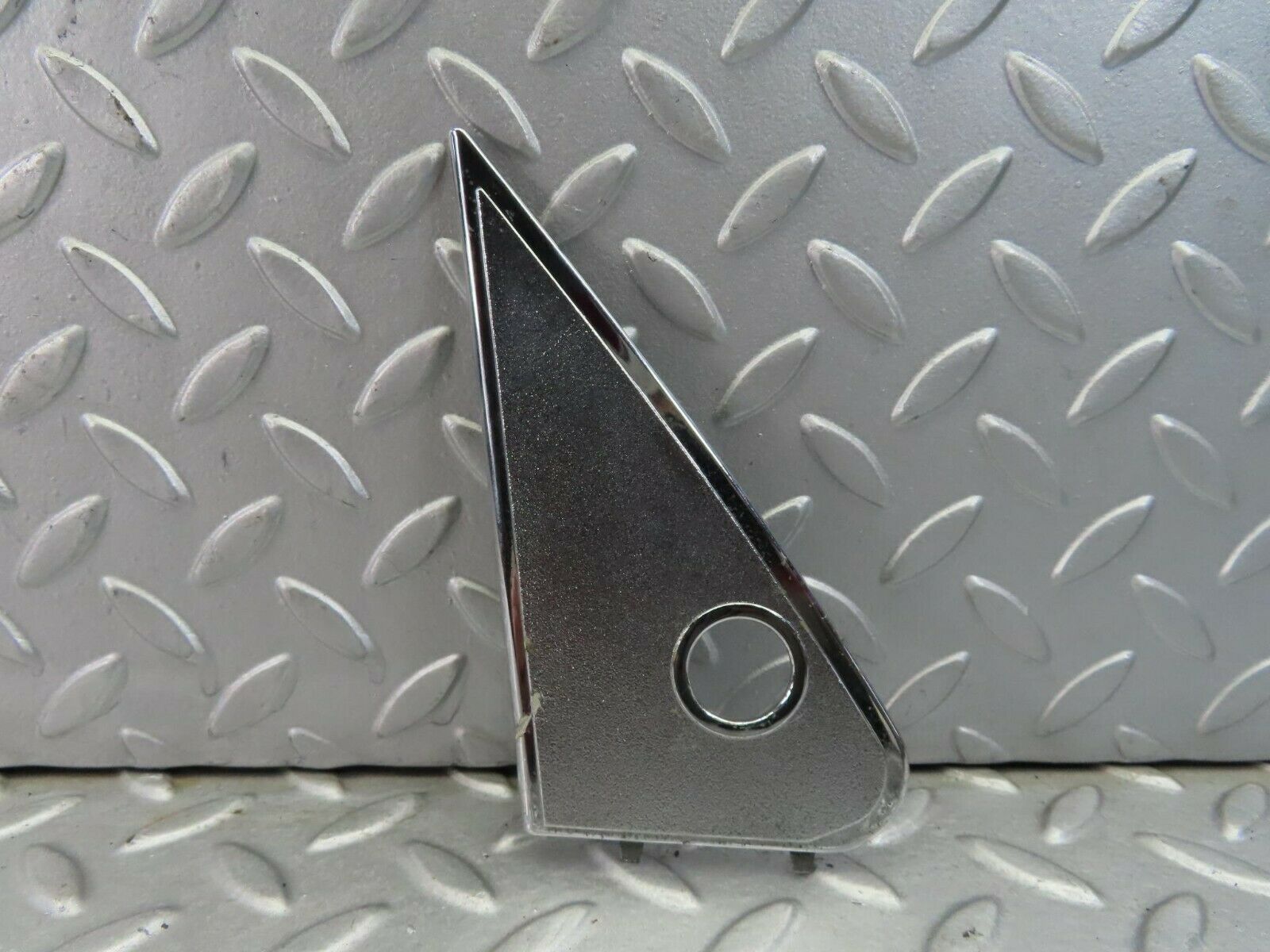 8143 Mercedes-Benz W123 Mirror Triangle Cover Left 1237250711