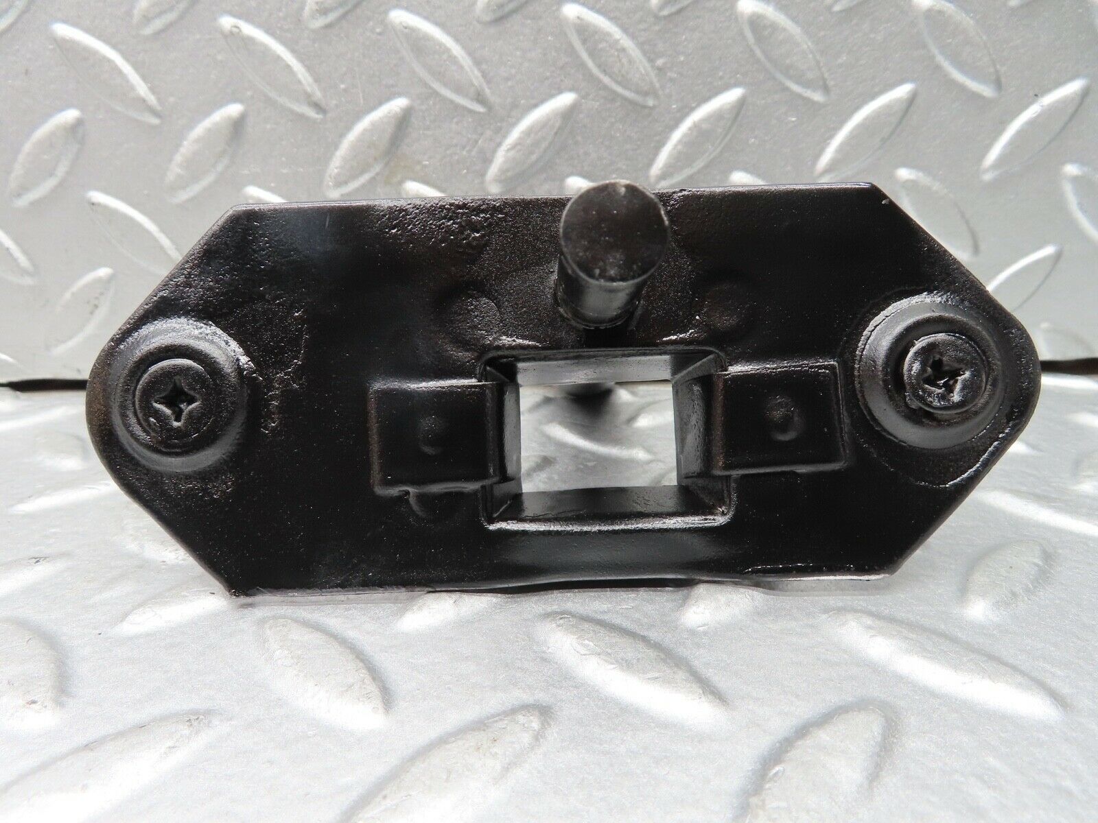18619 Mercedes-Benz W120 W121 Ponton Bonnet Lock Catch