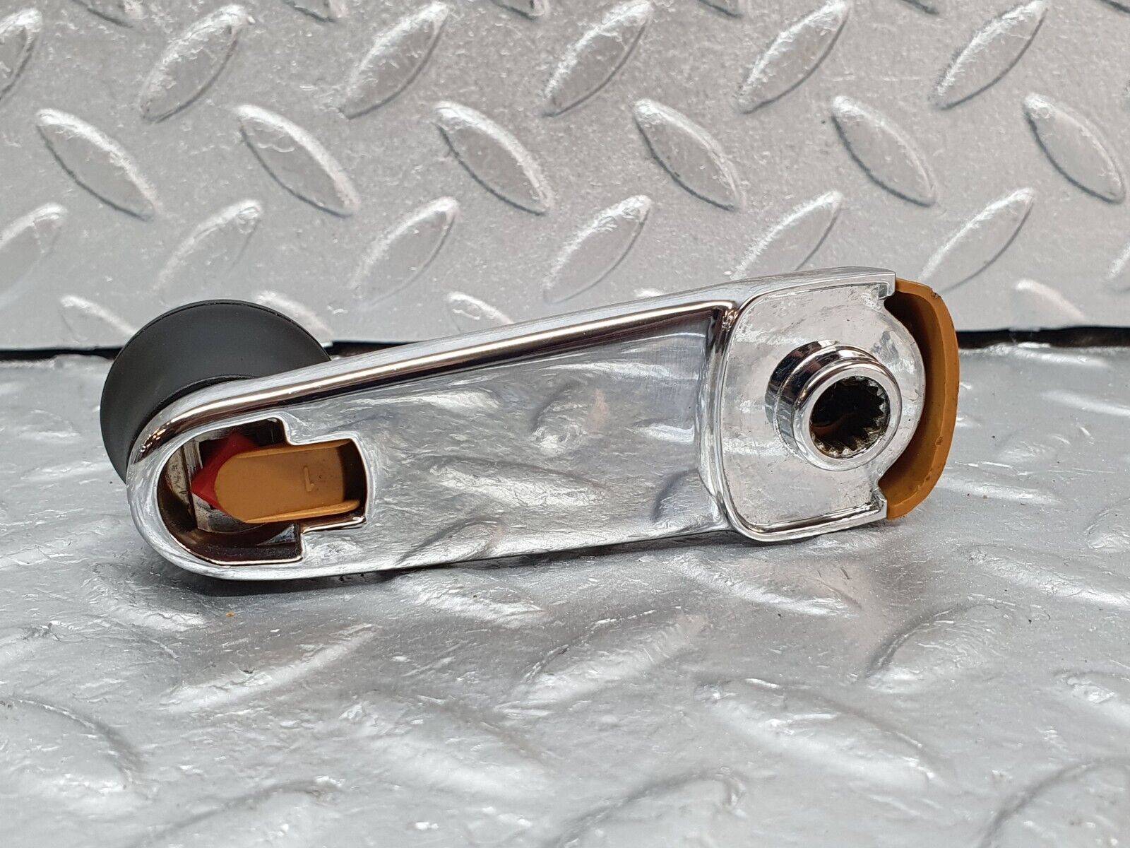 41495 Mercedes-Benz W124 200E Window Lifter Crank Handle