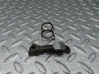 W123 valve rocker arm with retaining spring used OEM