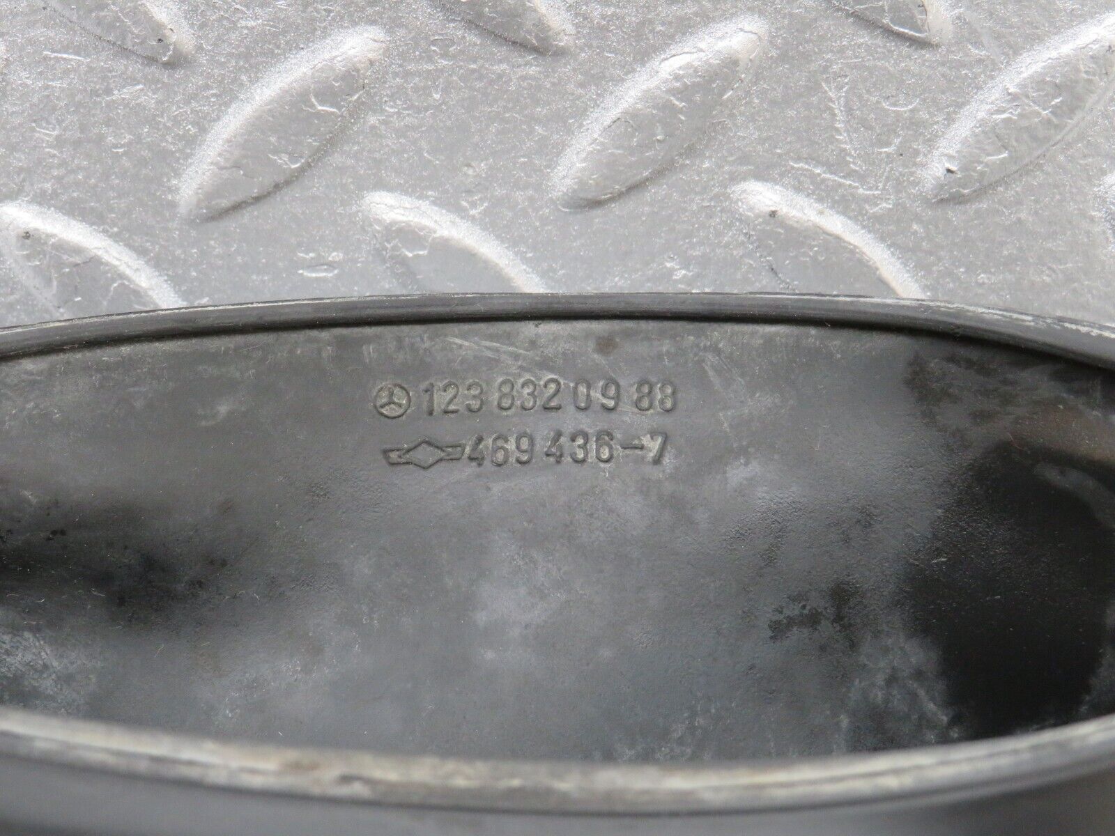 40561 Mercedes-Benz W123 300D Air Duct Hose Rubber 1238320988