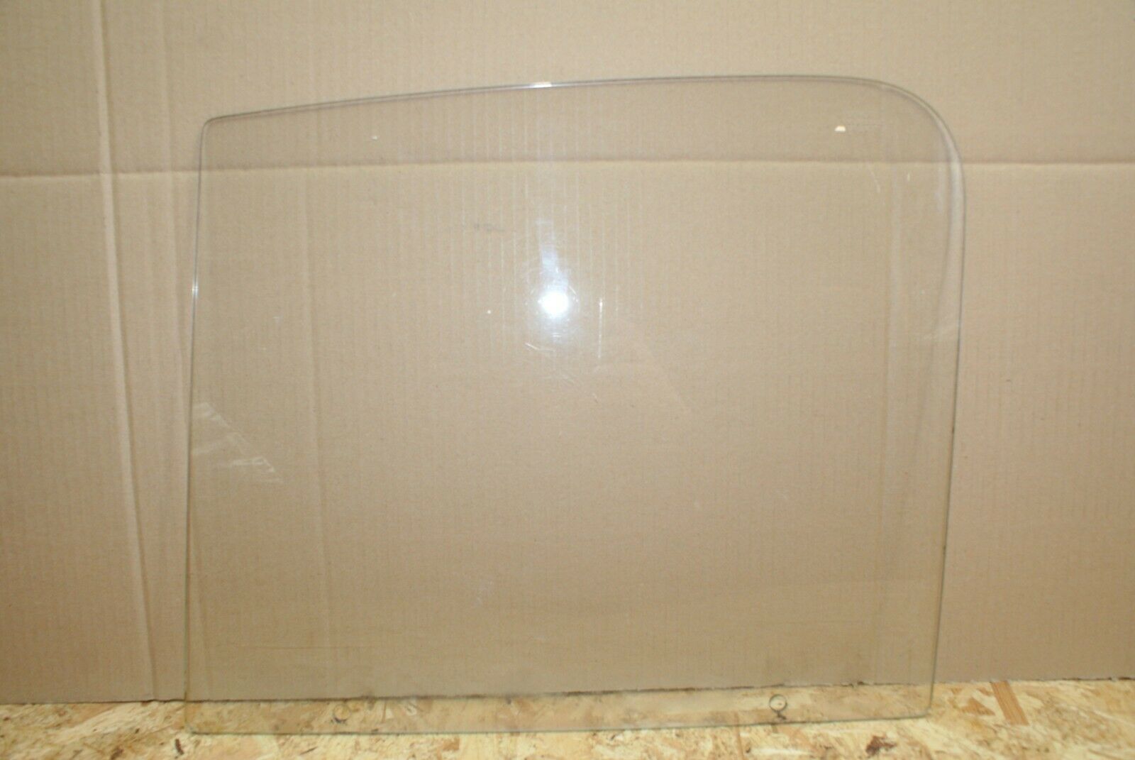 2266 Mercedes-Benz W105 219 PONTON Front Left Door Glass