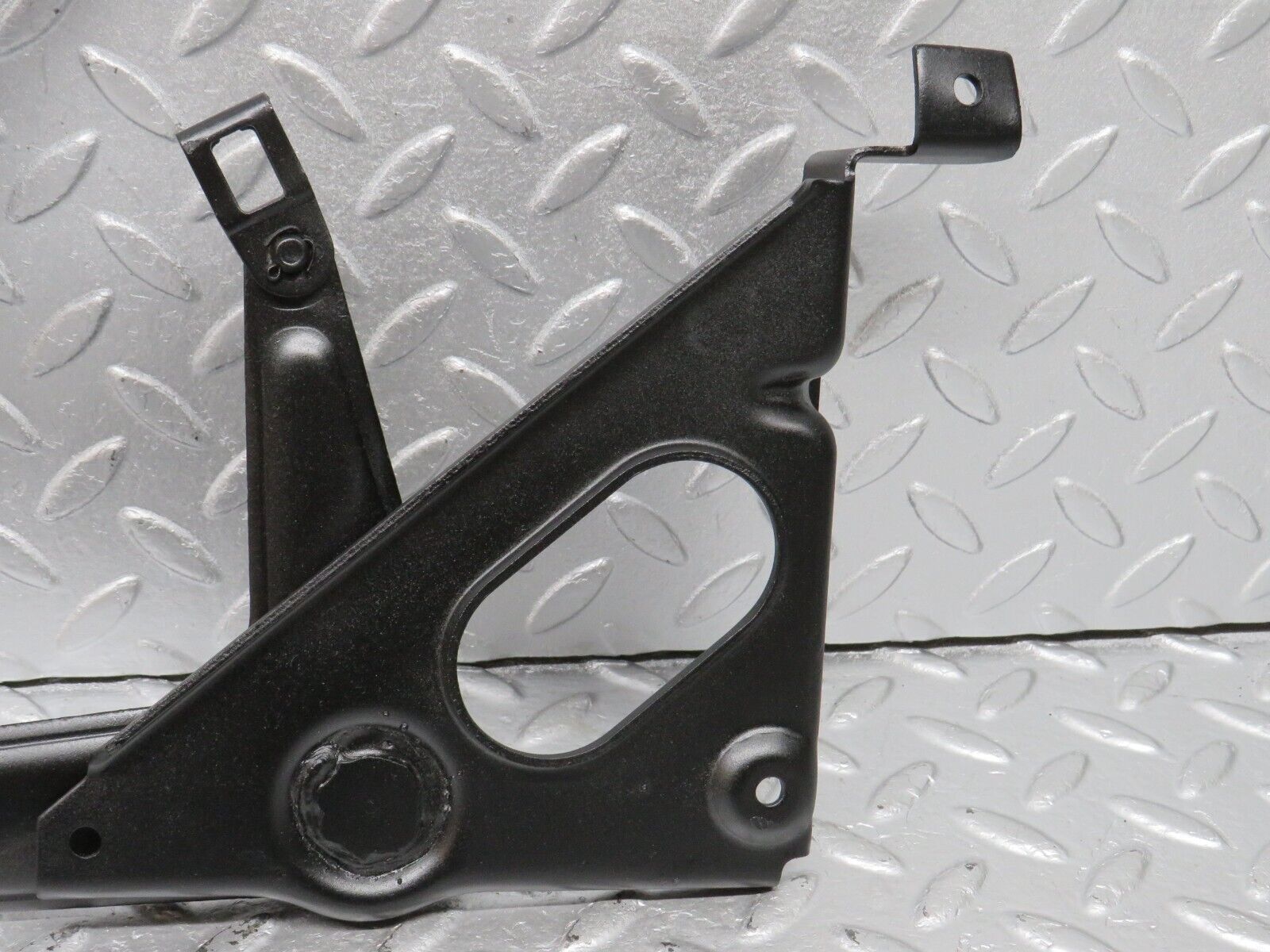 40648 Mercedes-Benz W123 300D Handbrake Regulator
