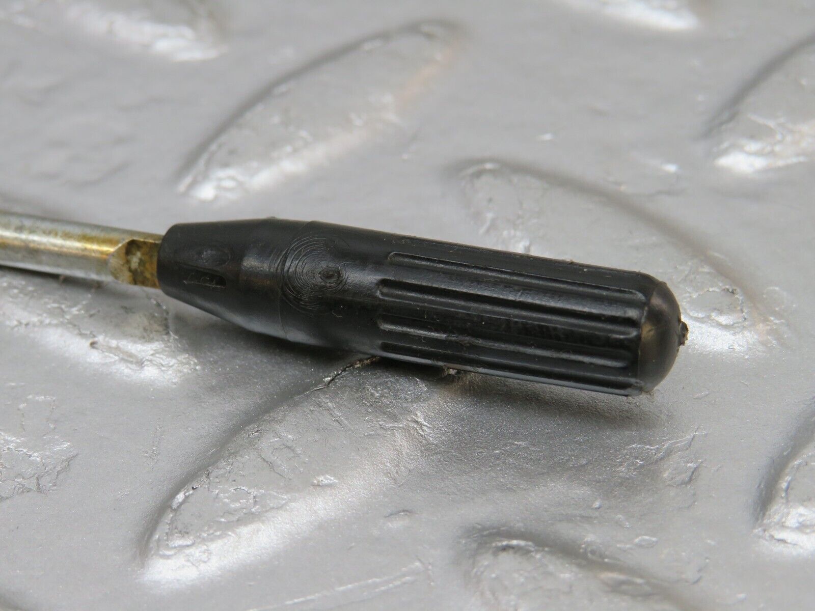 32489 Mercedes-Benz S124 300TE Wagon Rear Door Lock Knob Pair