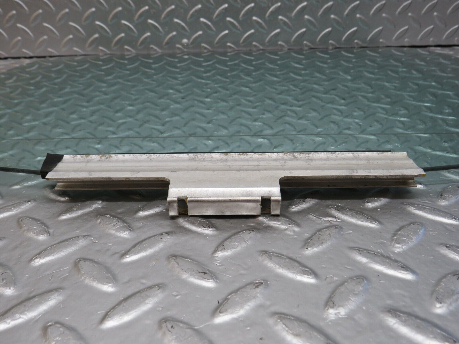 33831 Mercedes-Benz W201 190E 2.0L Rear Right Door Window Glass