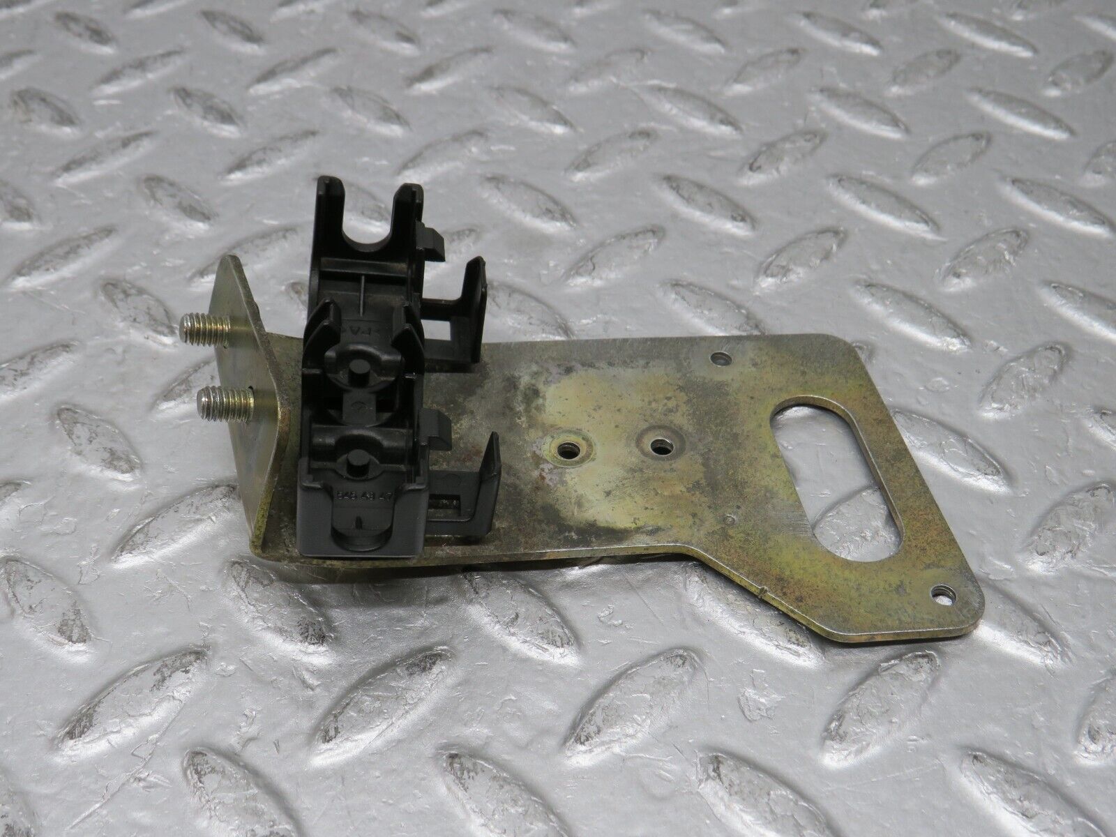 37993 Mercedes-Benz A124 320E Cabriolet ABS Cable Wire Bracket 1245454347