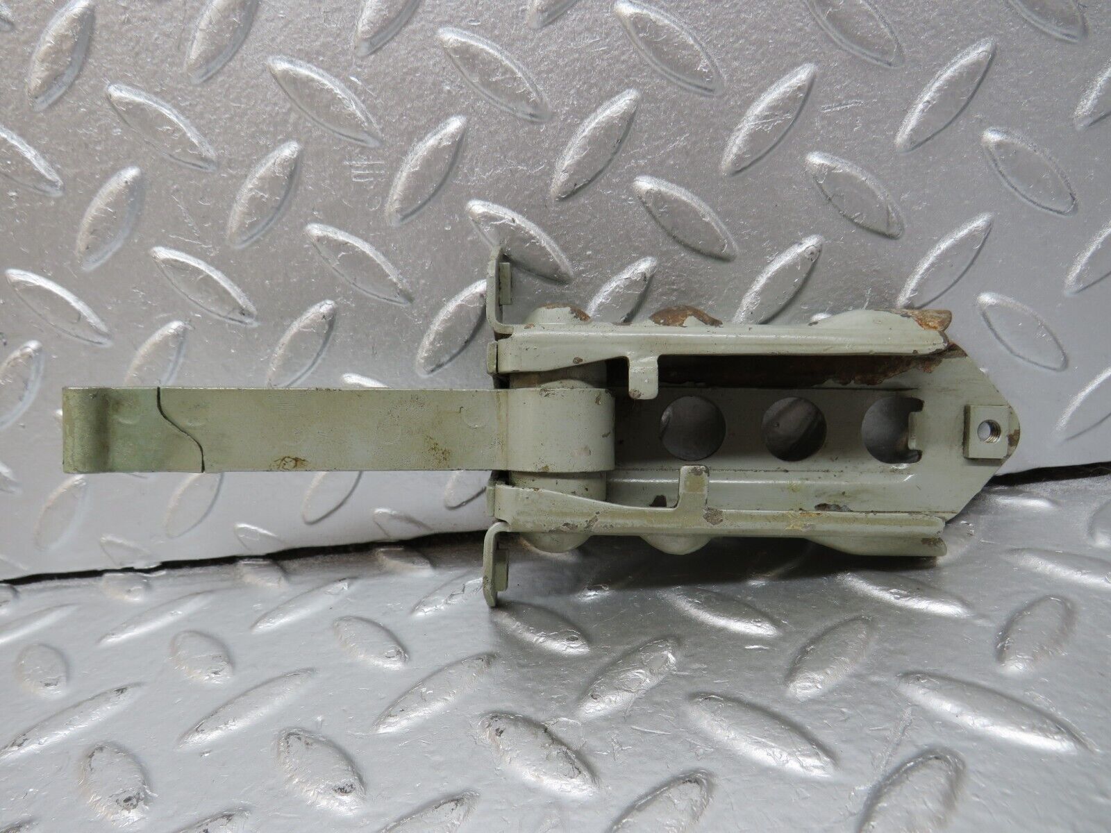 33929 Mercedes-Benz W124 260E Door Safety Check Strap