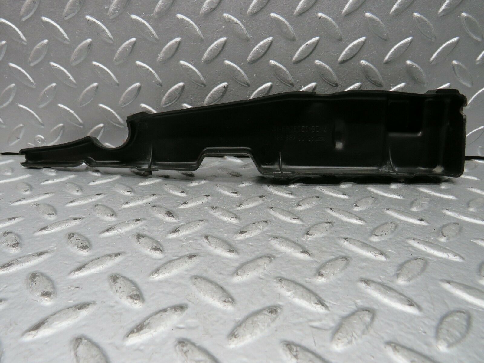 22121 Mercedes-Benz S123 280TE Wagon Bonnet Catch Cover 1238870025