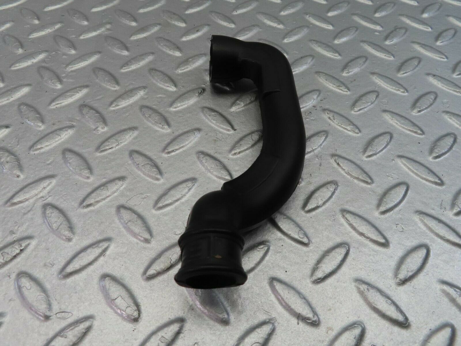 9834 Mercedes-Benz C123 280CE Coupe Air Intake Pipe 1100945282