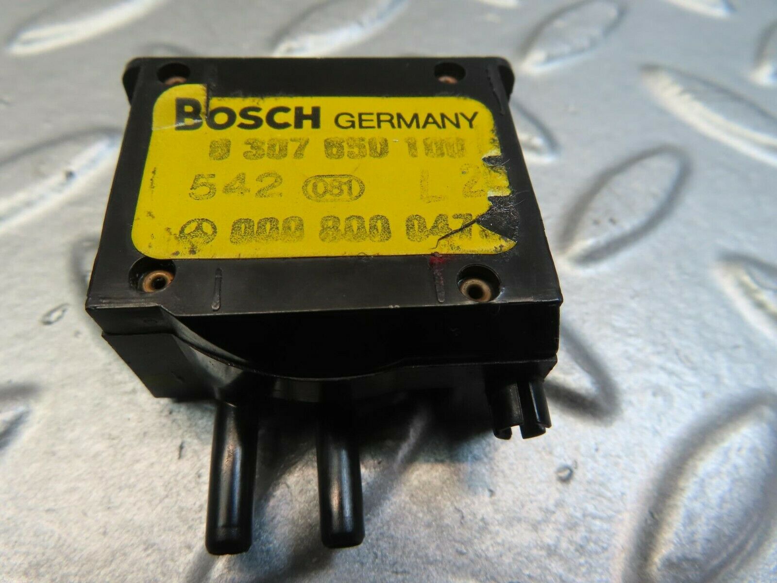 11505 Mercedes-Benz C123 230CE Headlight Level Switch 0008000473/0307650100