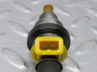 W109 fuel injector used OEM
