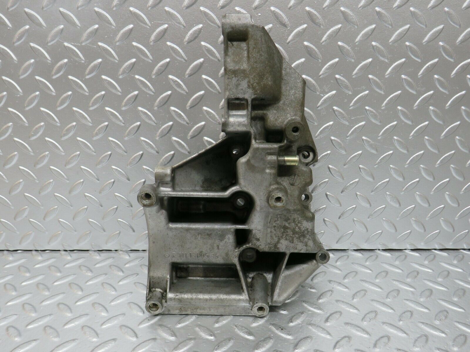24431 Mercedes-Benz S124 220TE Wagon Power Steering Pump Bracket 1111310535