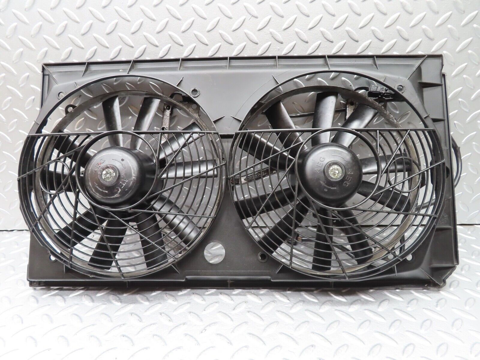 20076 Mercedes-Benz R129 300SL Coupe Radiator Cooling Fan 1295051055