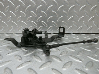 24348 Mercedes-Benz S124 220TE Wagon Throttle Linkage