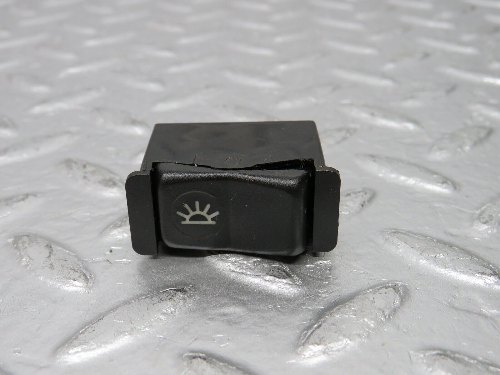 30695 Mercedes-Benz W201 190E 2.0L Interior Dome Light Switch 0008205810