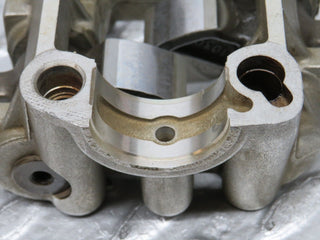 32623 Mercedes-Benz S124 300TE Rocker Arms Camshaft Bearing Block 1030510610