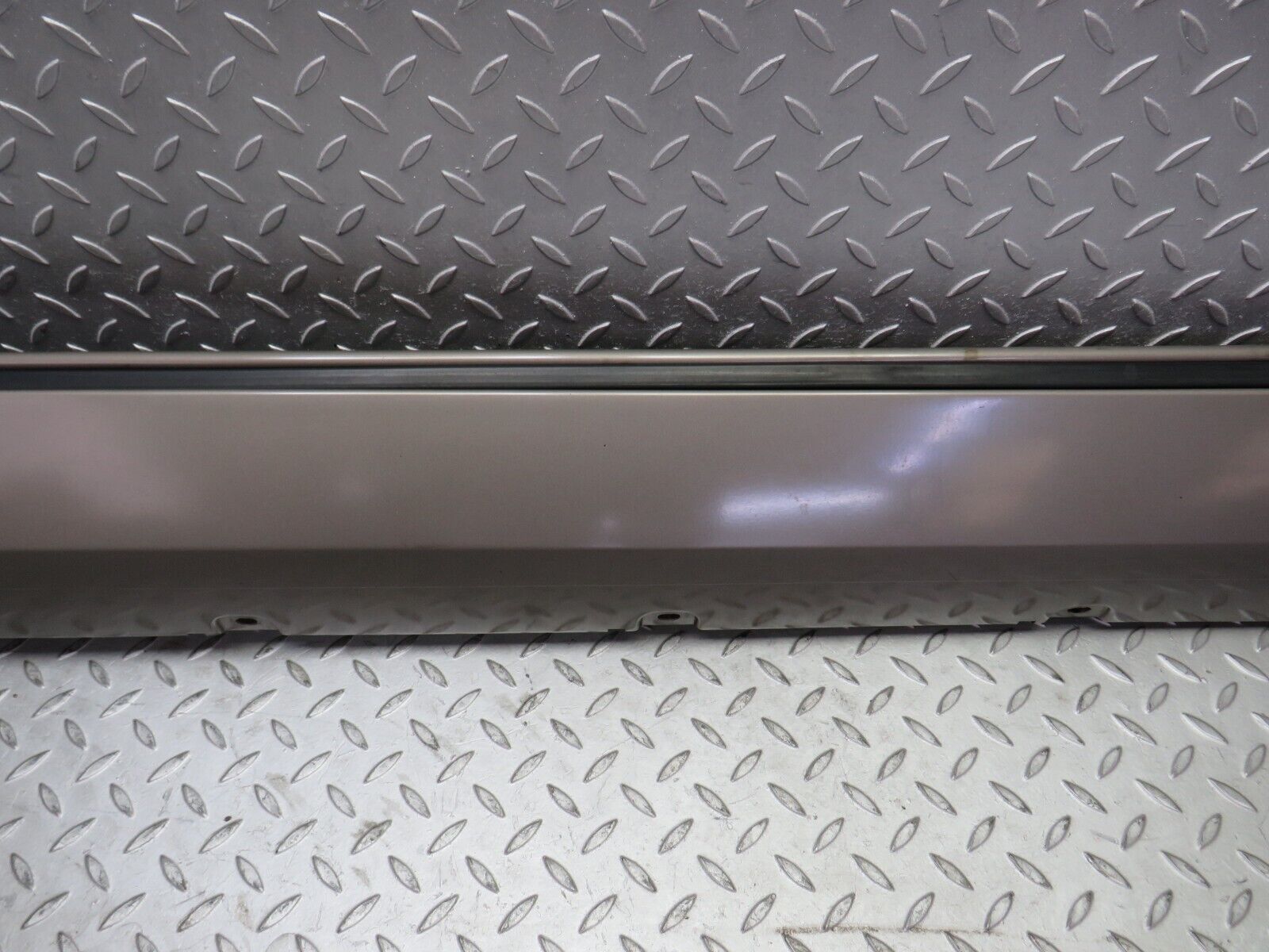 36607 Mercedes-Benz W201 190E Side Skirt Right 2016906440 