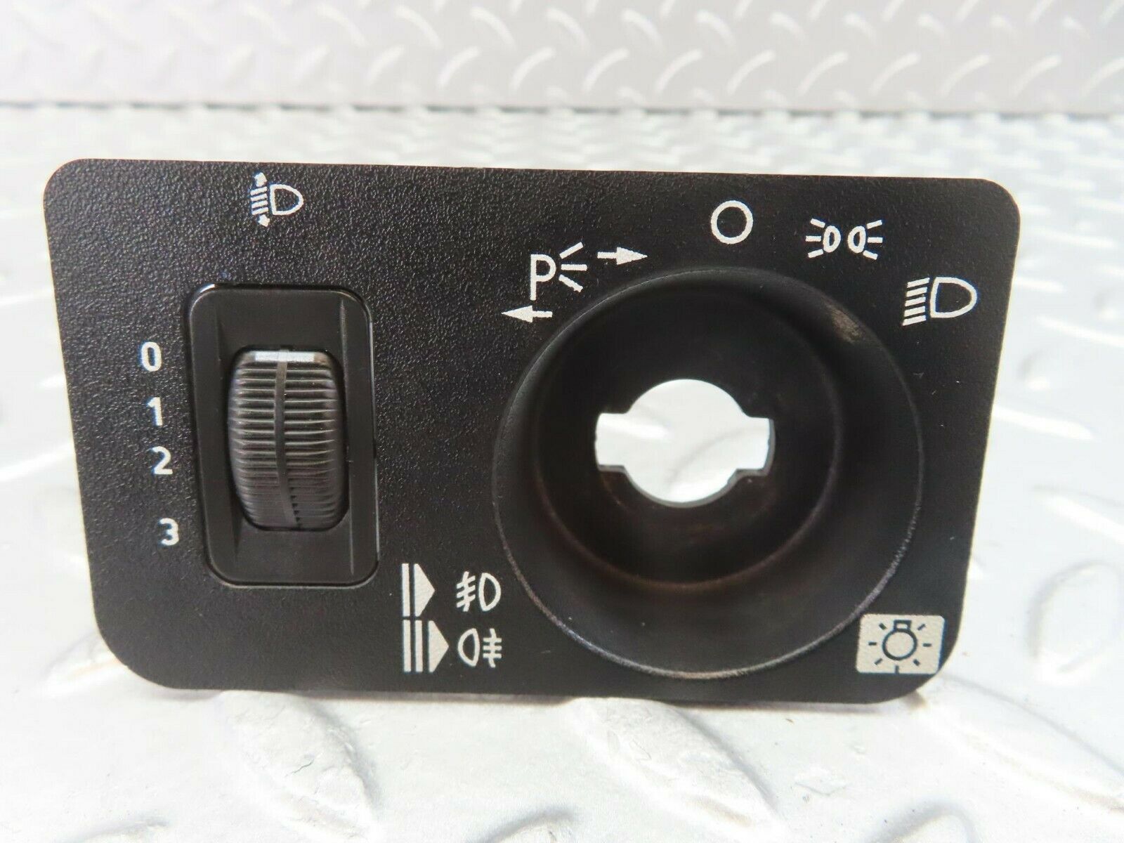 10433 Mercedes-Benz W201 190E Light Switch Trim Cover 2016890880