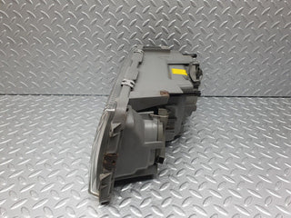 41013 Mercedes-Benz W126 300SE Headlight Right Side Bosch 1268209361 030106570