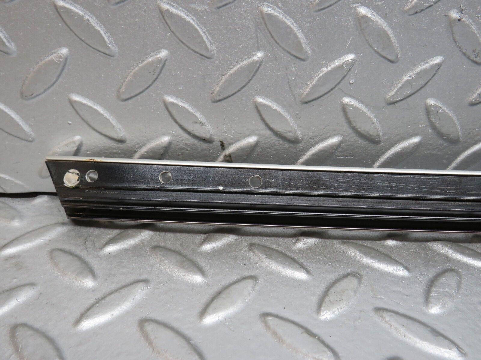 39656 Mercedes-Benz R129 320SL Coupe A Pillar Chrome Trim Cover Right Side