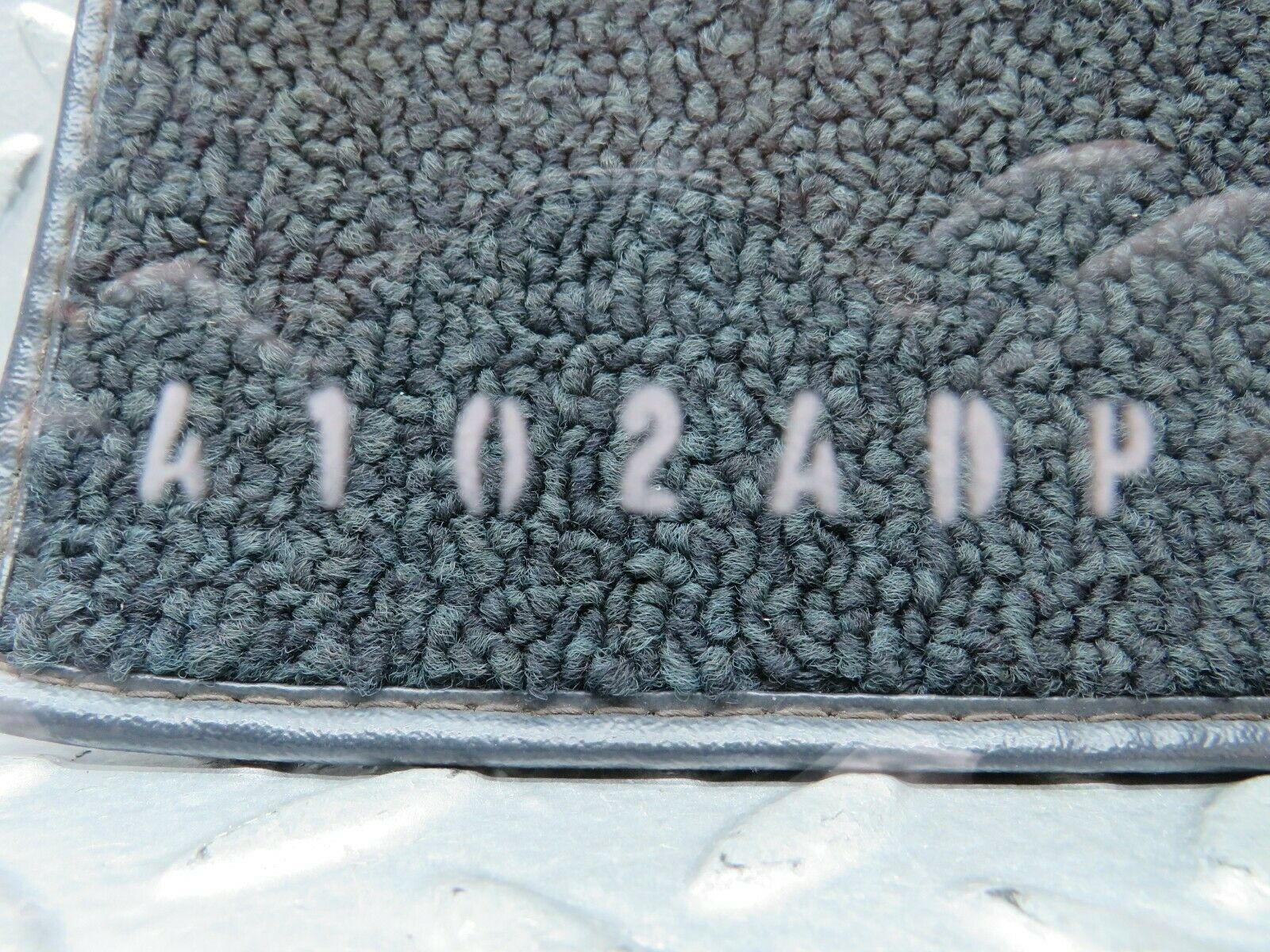 22033 Mercedes-Benz S123 280TE Wagon Rear Right Window Glass
