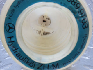 32521 Mercedes-Benz S124 300TE Hydraulic Suspension Fluid Reservoir 0009899103