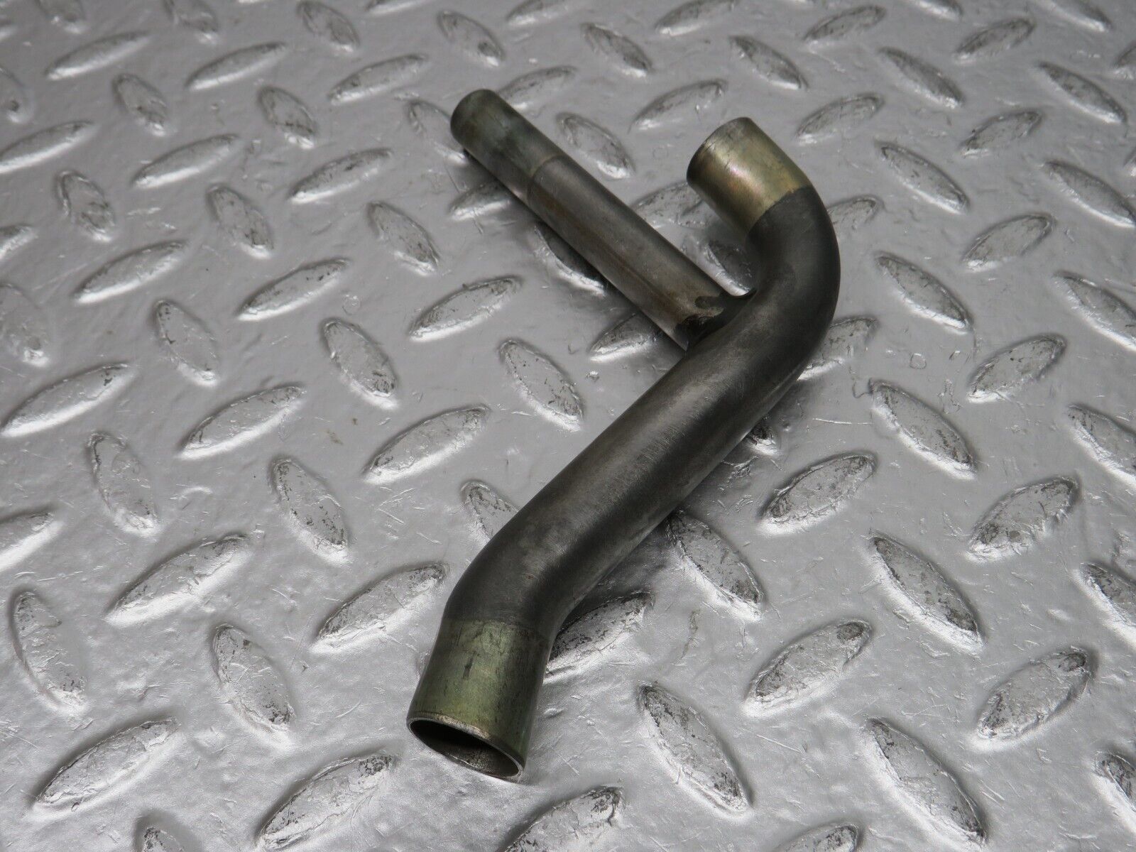 0909 Mercedes-Benz C107 350SLC Coupe Auxiliary Air Idle Valve Pipe