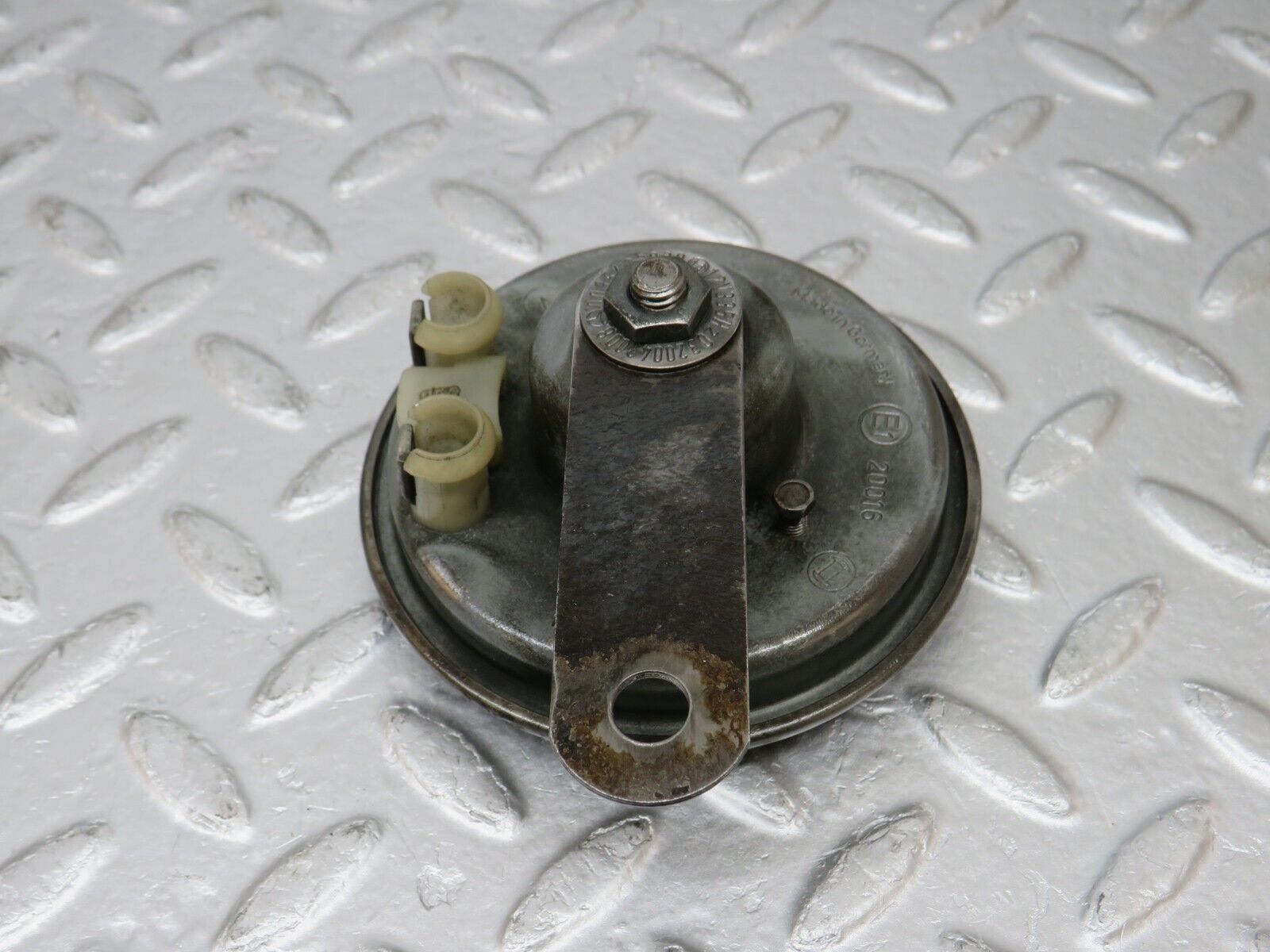 33657 Mercedes-Benz W201 190E 2.0L Horn Bosch 20016 0035423020