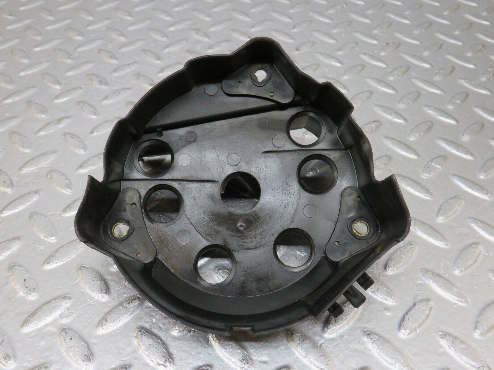 34186 Mercedes-Benz W124 260E Ignition Distributor Suppressor Cover 1031580585