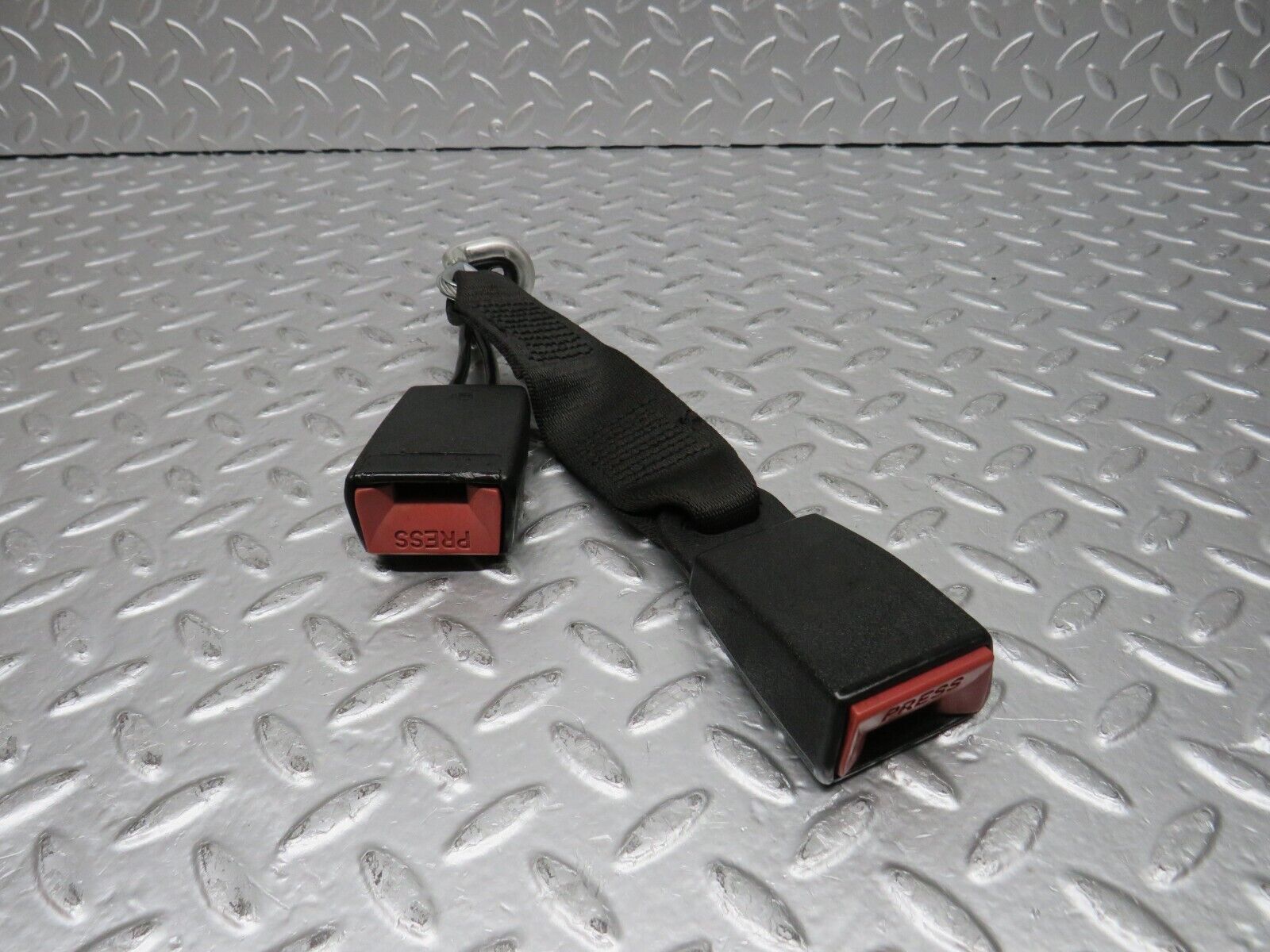 31585 Mercedes-Benz W201 190LE 1.8L Rear Seat Belt Set With Buckles 2018604285