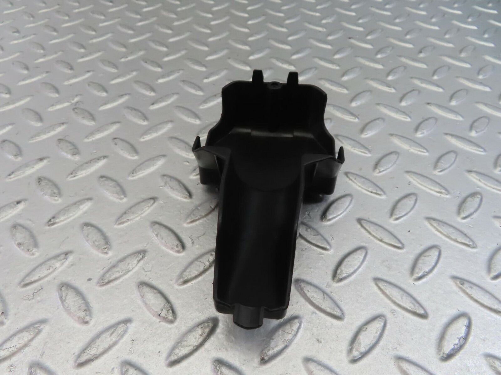 26932 Mercedes-Benz W123 240D Door Lock Vacuum Actuator Rear Left 2018050590