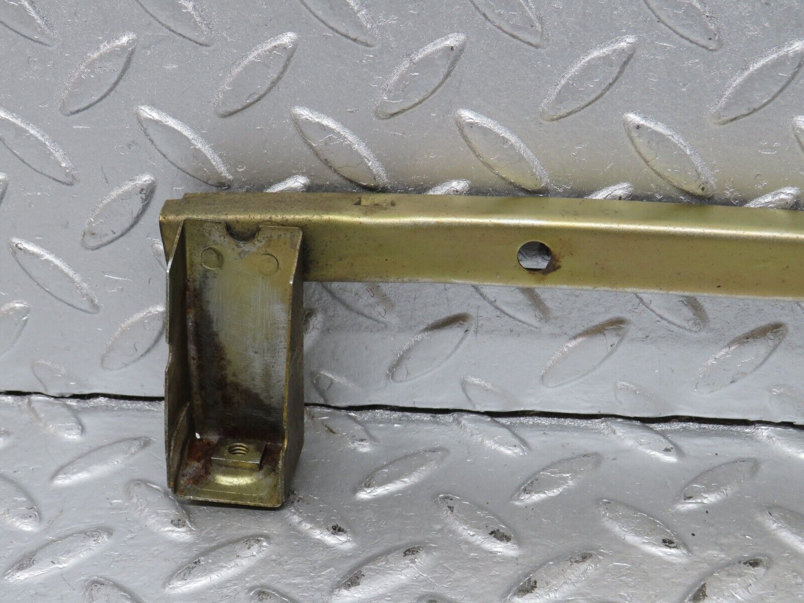 40587 Mercedes-Benz W123 300D Rear Left Door Window Channel