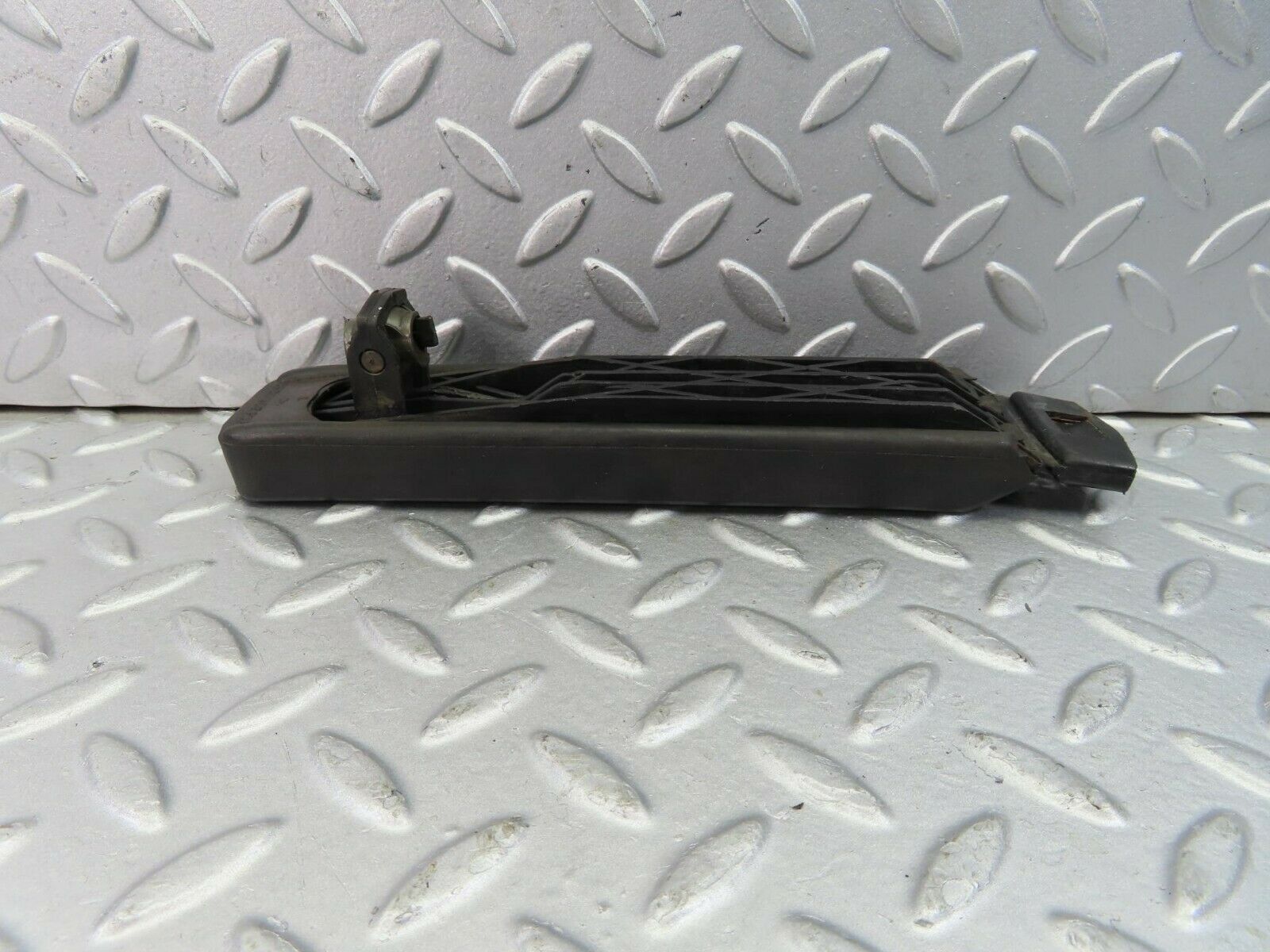 8983 Mercedes-Benz W115 Accelerator Pedal With Rubber 1153010382