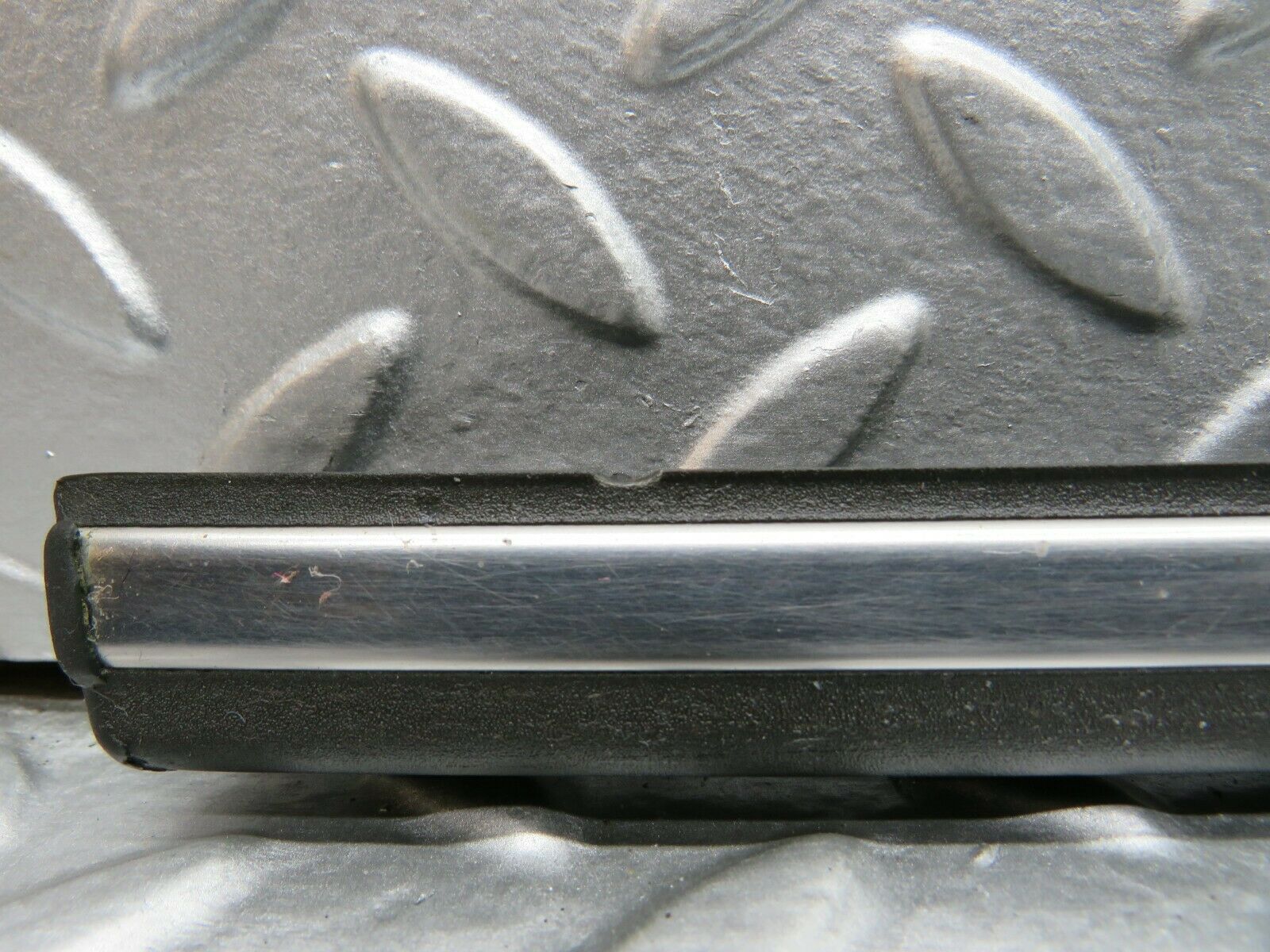 22022 Mercedes-Benz S123 280TE Rear Right Door Centre Moulding Trim