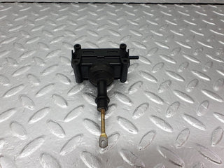 41511 Mercedes-Benz W124 200E Rear Door Lock Vacuum Actuator 0008007975