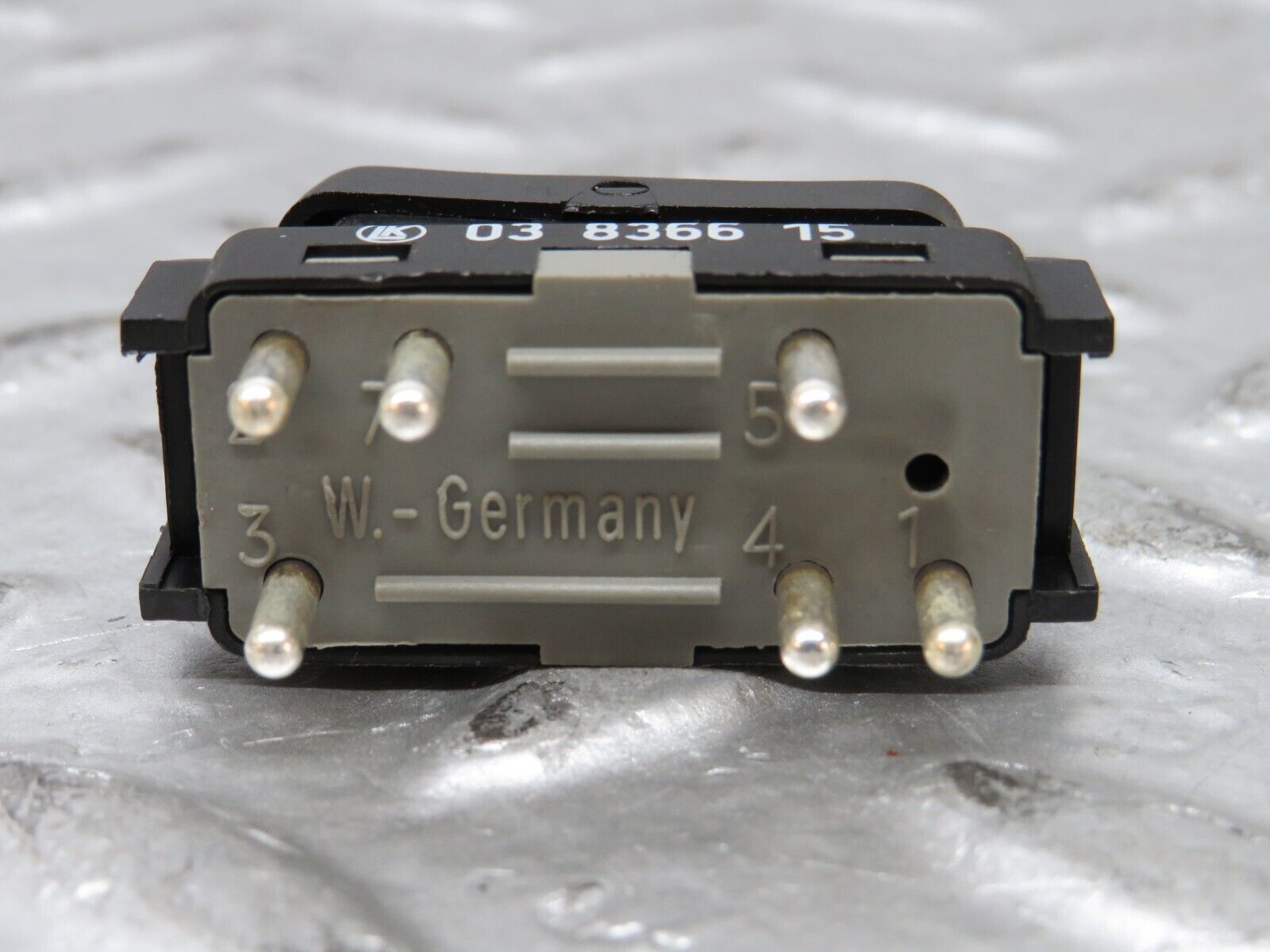 27557 Mercedes-Benz S124 300TE Wagon Tailgate Window Washer Switch 1248210051